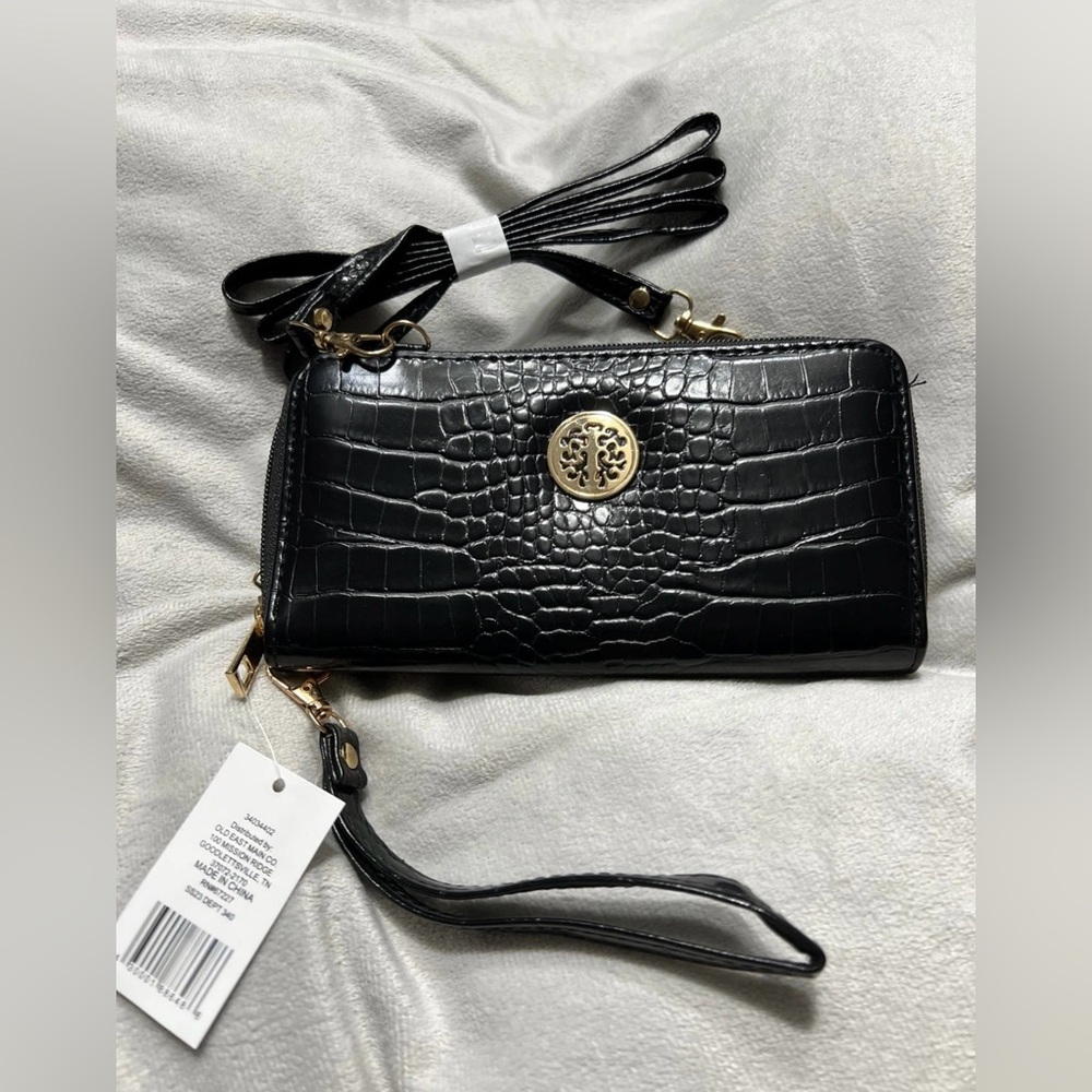 Women’s wallet/wristlet/crossbody